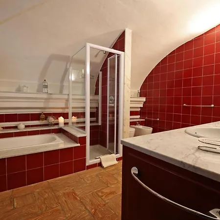 Aparthotel Palazzo Del Vice Re 4*