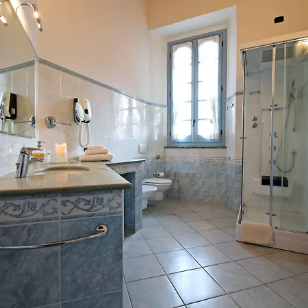 Palazzo Del Vicere Apart-hotel Lezzeno