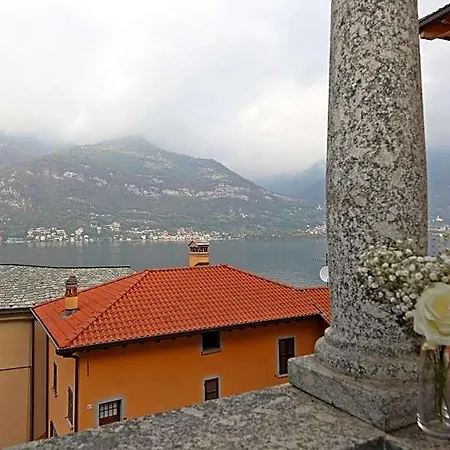 Palazzo Del Vicere 4*