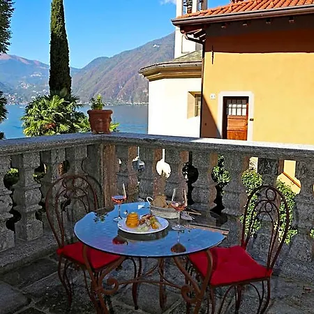 Palazzo Del Vicere 아파트호텔 4*