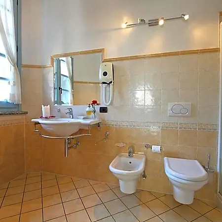 Palazzo Del Vicere 4*