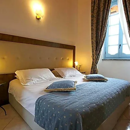 Palazzo Del Vicere 4* Lezzeno