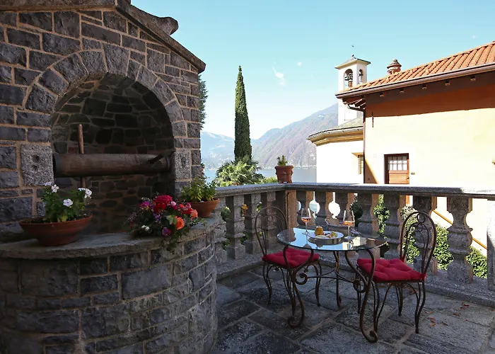 Palazzo Del Vicere 4*