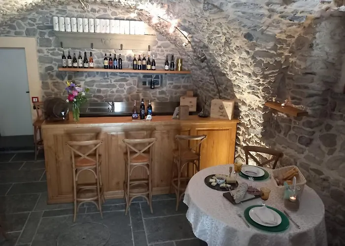 Palazzo Del Vicere 4* לצנו