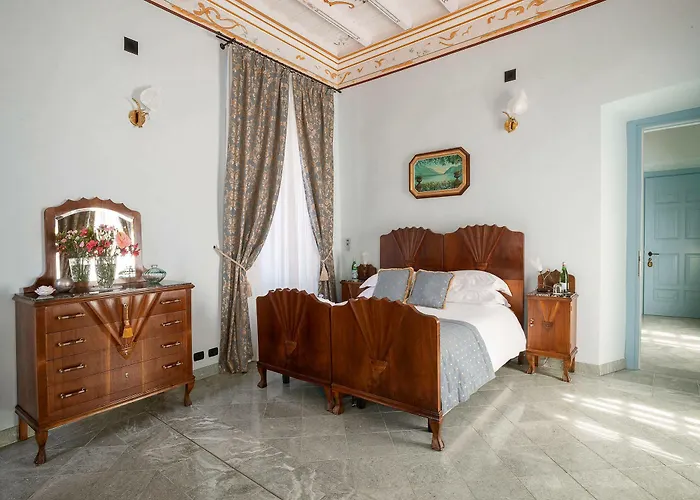Palazzo Del Vicere 4*