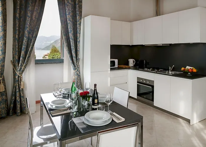 Palazzo Del Vicere 4*