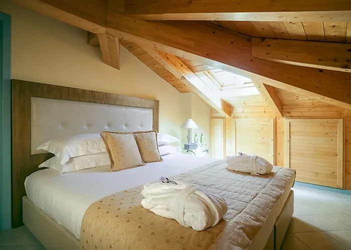 Palazzo Del Vicere מלון דירות לצנו