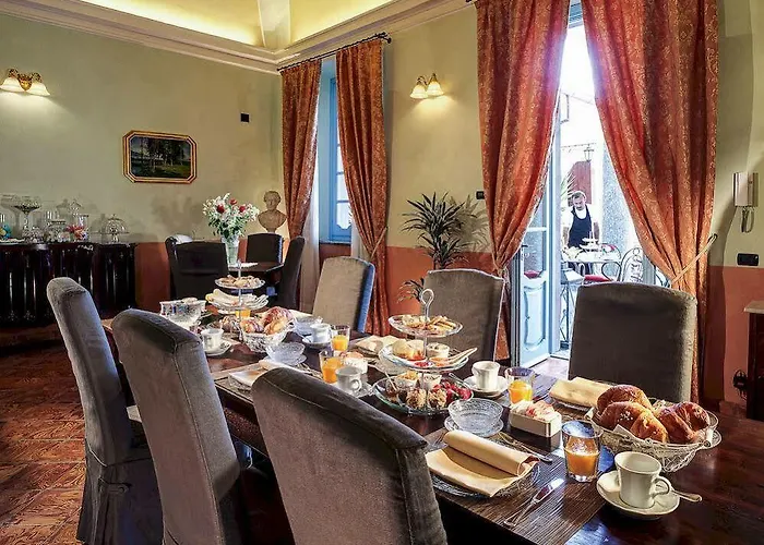 Palazzo Del Vicere Лезено