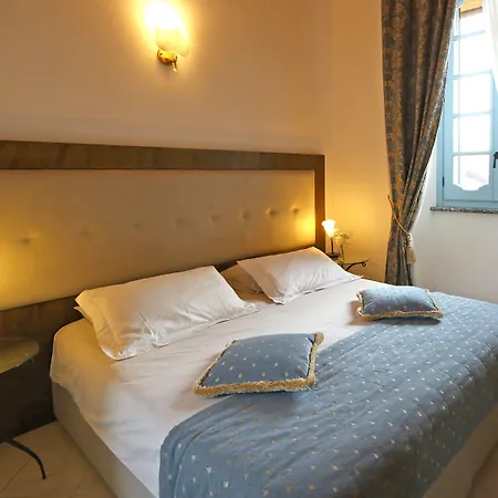 Palazzo Del Vicere Aparthotel Lezzeno